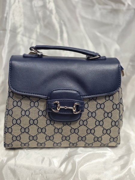 شنط فخمه وأنيقه لون كحلي OO