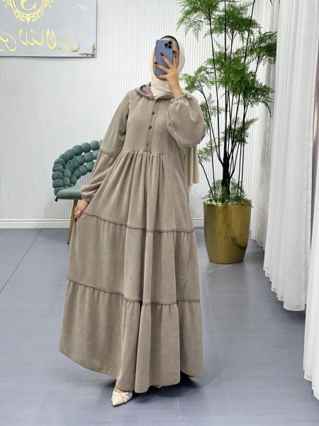 فستان كسرات مخمل بيج